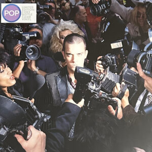 Robbie Williams – Life Thru A Lens